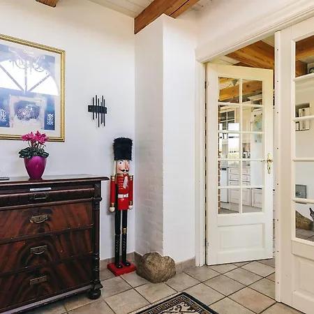 4 Star In Casa de Férias Bagenkop